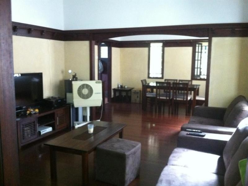 15 Leslie Street, Bardon QLD 4065