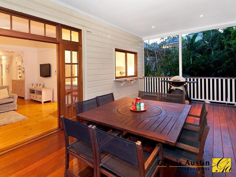 5 Armstrong Terrace, Paddington QLD 4064