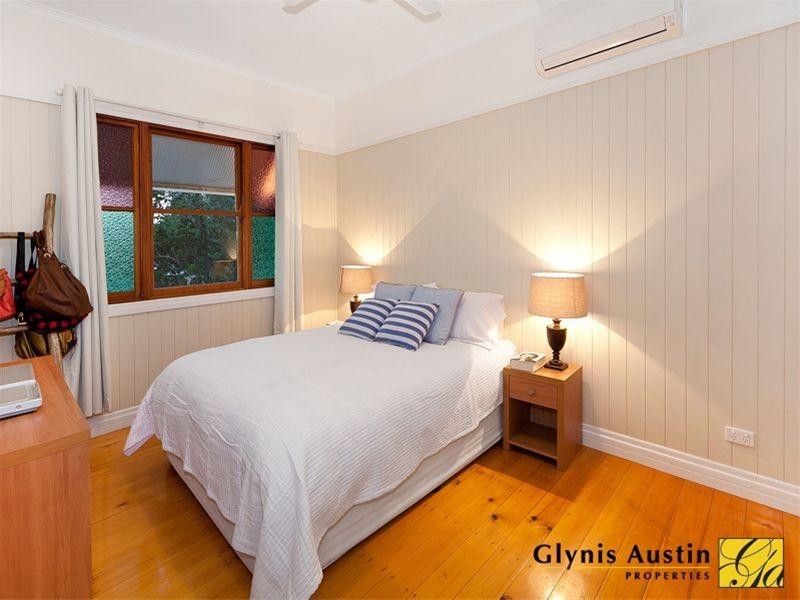 5 Armstrong Terrace, Paddington QLD 4064