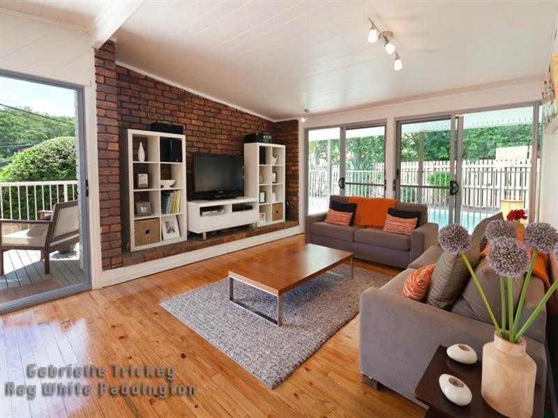 65 Cassandra Street, Chapel Hill QLD 4069