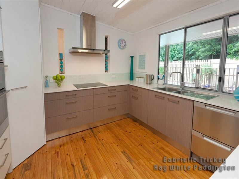 65 Cassandra Street, Chapel Hill QLD 4069