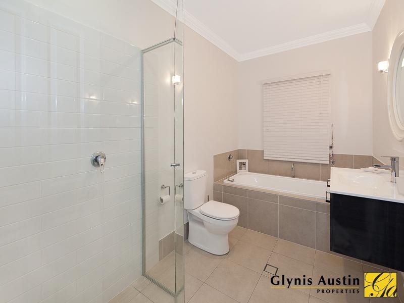 44 Victoria Crescent, Auchenflower QLD 4066