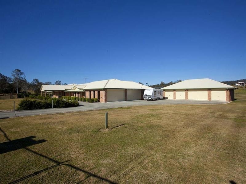 12 Sovereign Way, Samford Valley QLD 4520