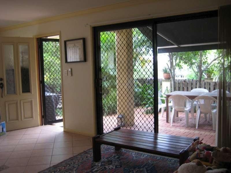 2/60 Celia Street, Ashgrove QLD 4060