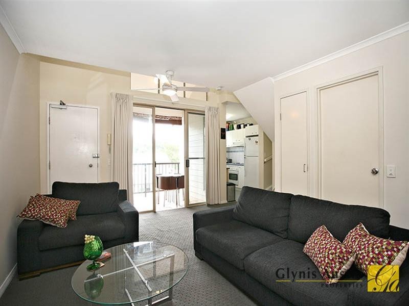 16/7 – 9 Franklin Street, Herston QLD 4006