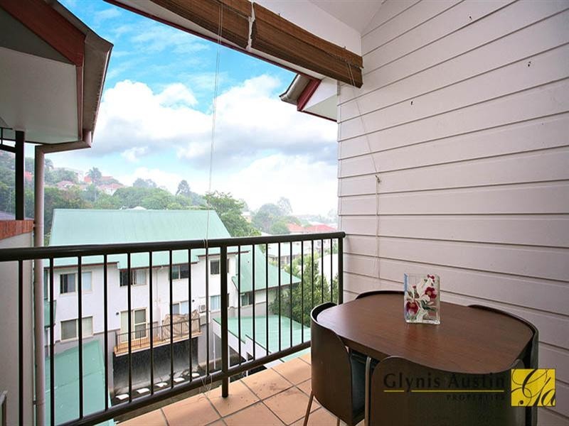 16/7 – 9 Franklin Street, Herston QLD 4006