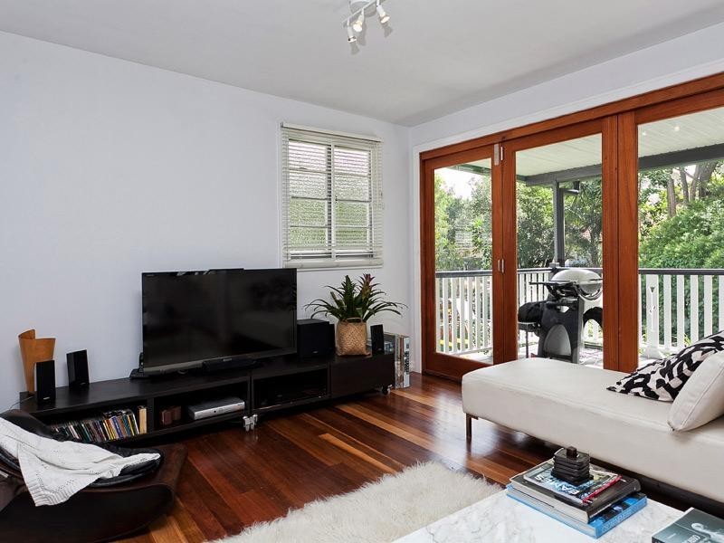 129 Fletcher Parade, Bardon QLD 4065