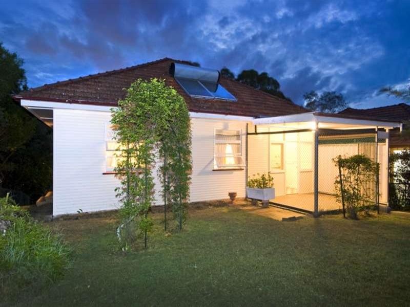 23 Gerler Street, Bardon QLD 4065