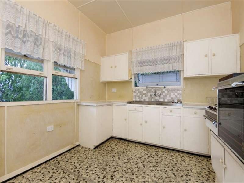 23 Gerler Street, Bardon QLD 4065