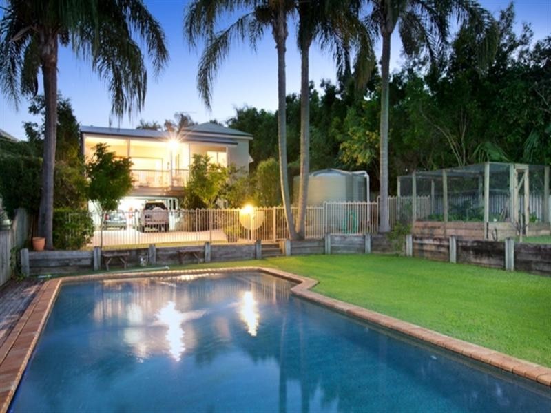 18 Ellerslie Crescent, Taringa QLD 4068