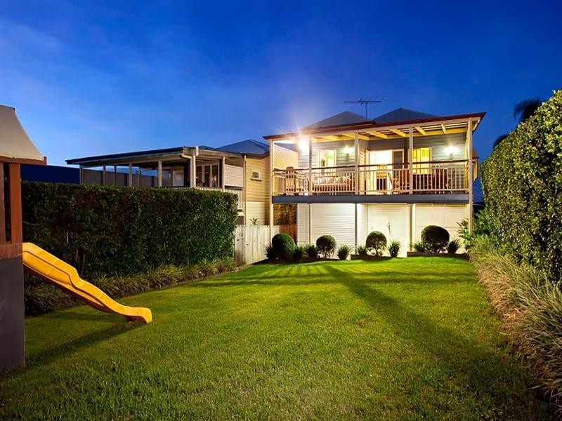 28 Coronation Street, Bardon QLD 4065