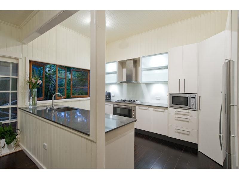 26 Thorn Street, Red Hill QLD 4059