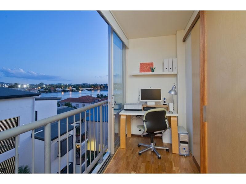 22/2 Oxlade Drive, New Farm QLD 4005