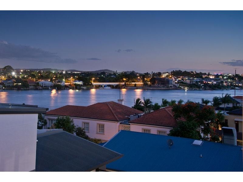 22/2 Oxlade Drive, New Farm QLD 4005