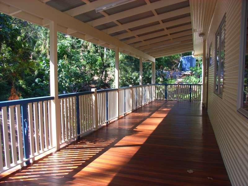 16 Jackdaw Street, Bardon QLD 4065