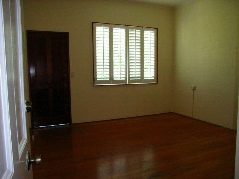 16 Jackdaw Street, Bardon QLD 4065