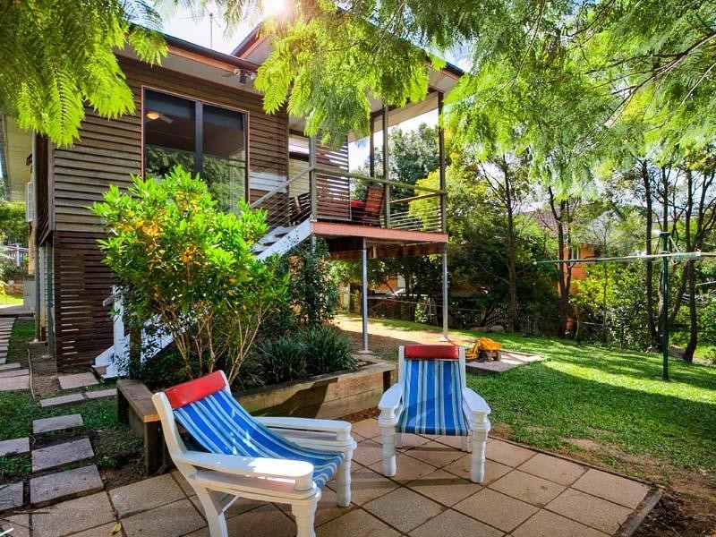 52 Coronation Street, Bardon QLD 4065