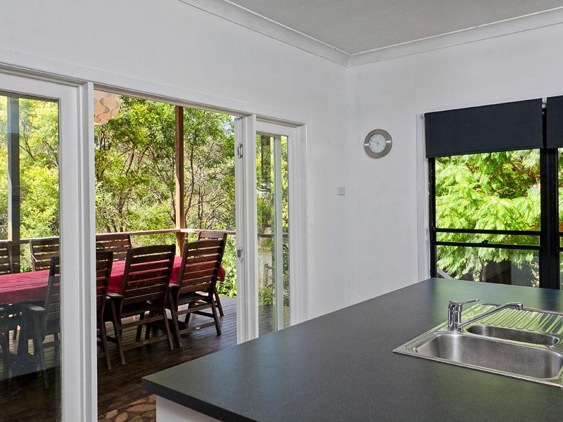 52 Coronation Street, Bardon QLD 4065