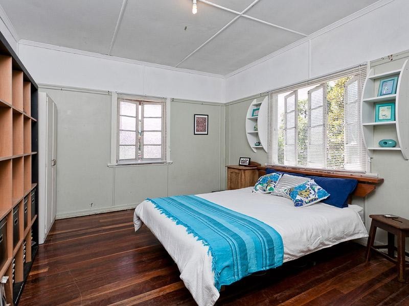 52 Coronation Street, Bardon QLD 4065