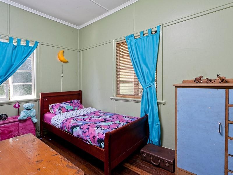 52 Coronation Street, Bardon QLD 4065
