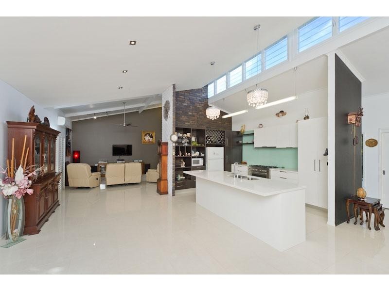 12 Grimsby Street, The Gap QLD 4061