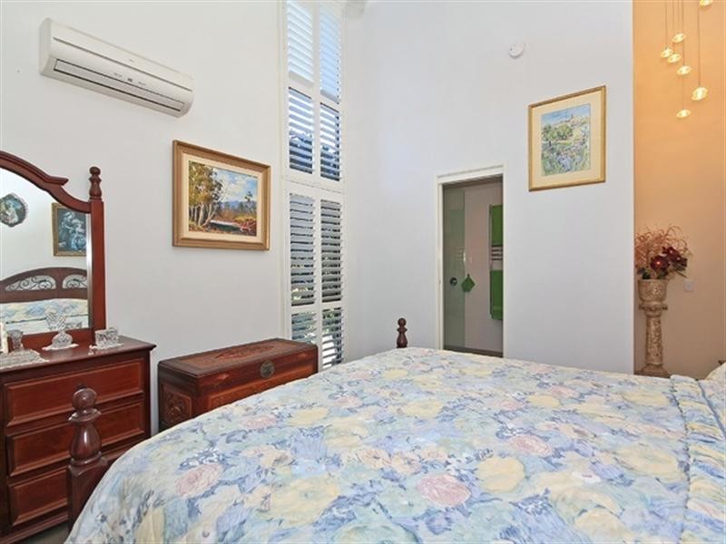 12 Grimsby Street, The Gap QLD 4061