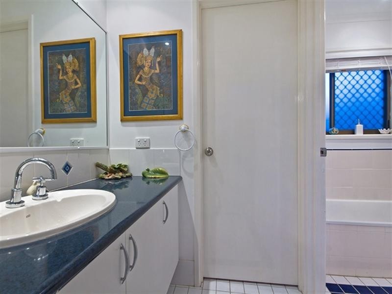 12 Grimsby Street, The Gap QLD 4061