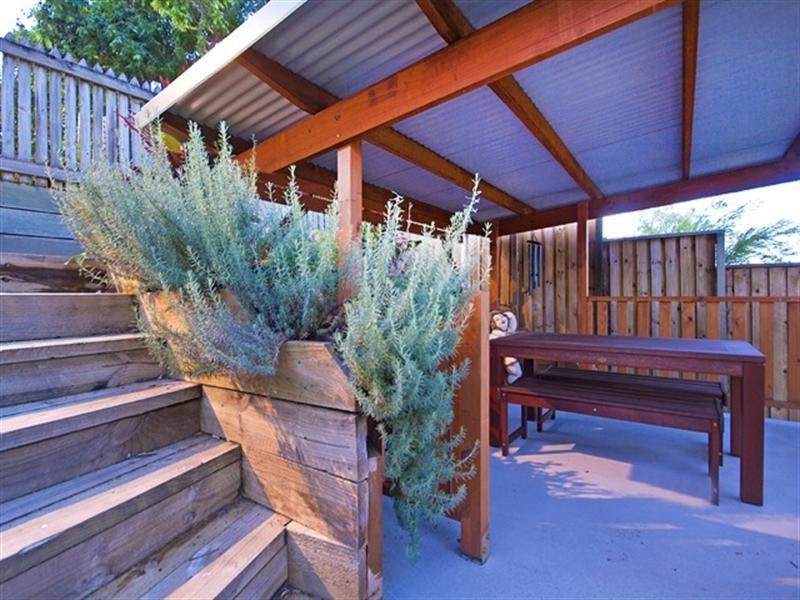 12 Grimsby Street, The Gap QLD 4061