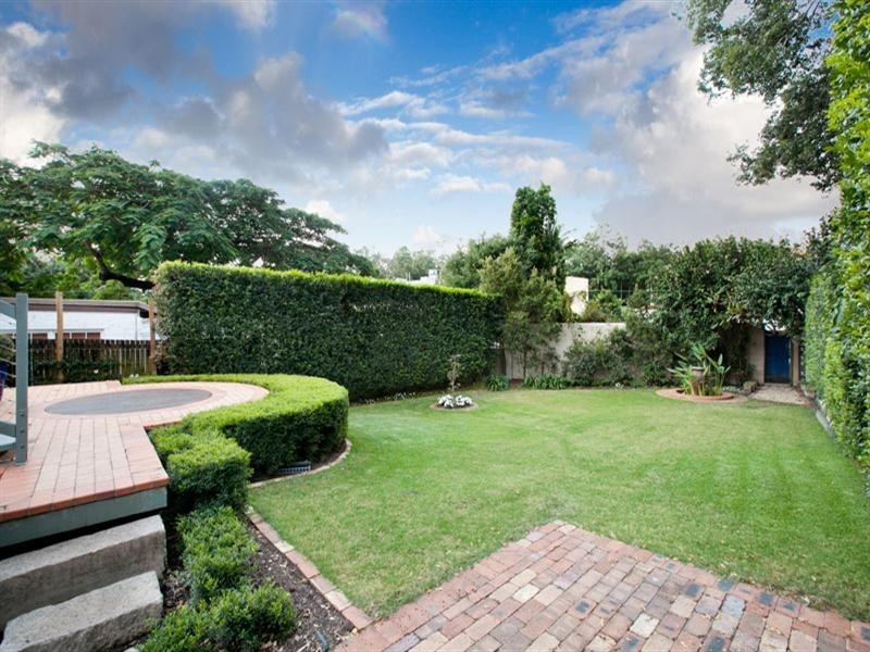 11 Wight Street, Milton QLD 4064