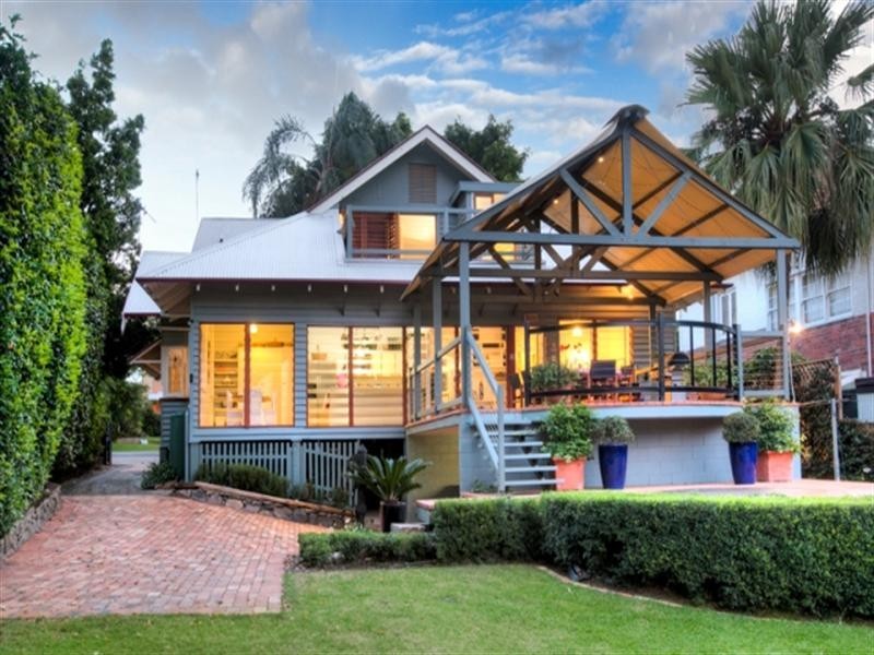 11 Wight Street, Milton QLD 4064