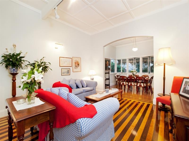 11 Wight Street, Milton QLD 4064