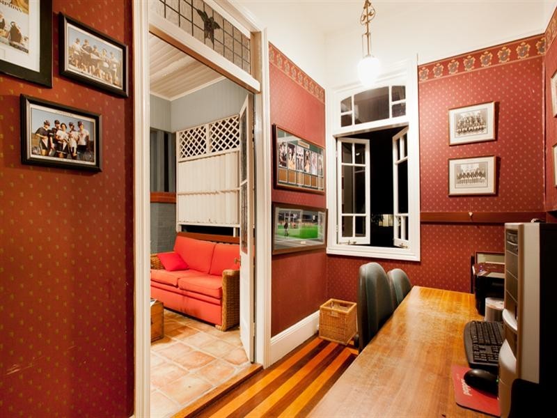 11 Wight Street, Milton QLD 4064