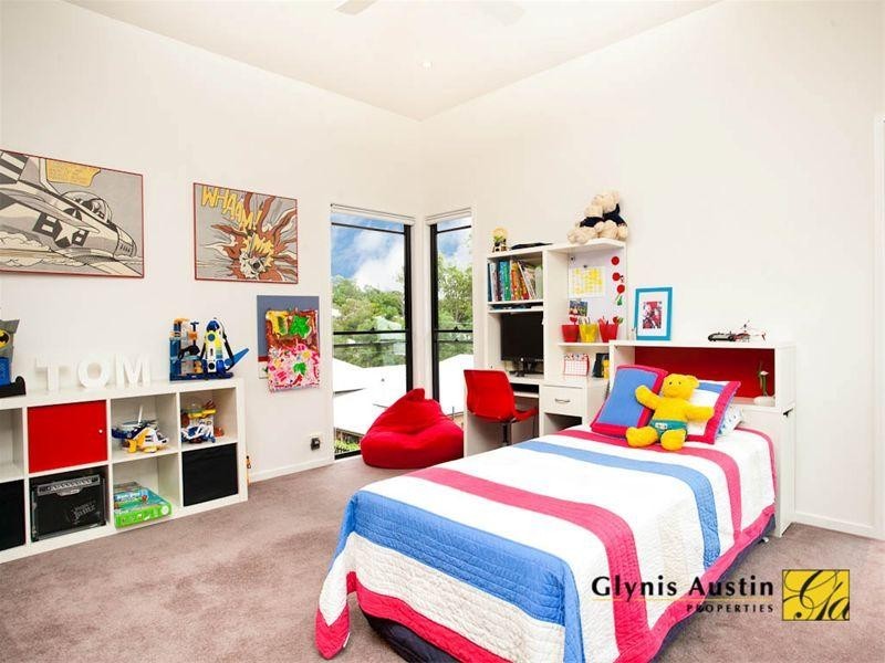 9 Realm Street, Auchenflower QLD 4066