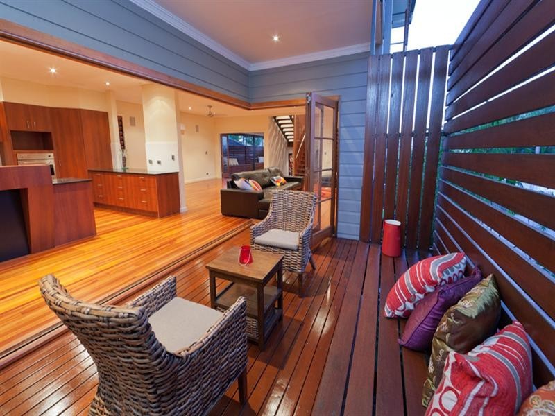 10 Cranmore Street, Red Hill QLD 4059