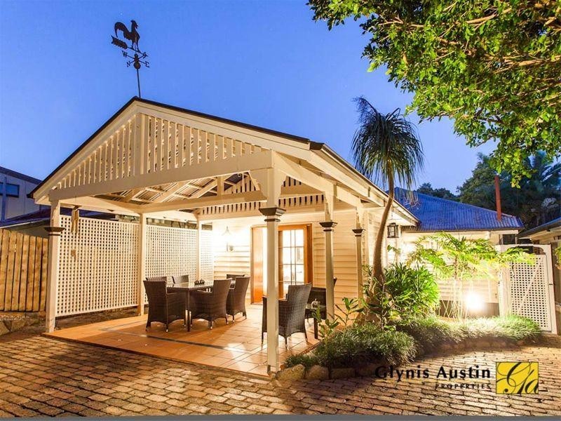 52 Lizzie Street, Bardon QLD 4065
