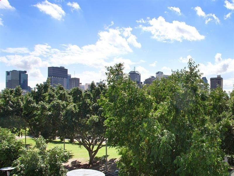 2201/186 Grey Street, South Brisbane QLD 4101