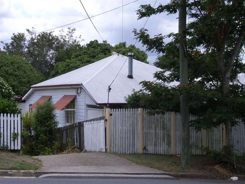 16 Garling Street, Red Hill QLD 4059