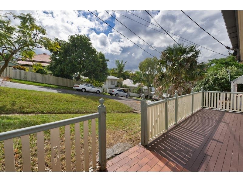 23 Cairns Street, Red Hill QLD 4059