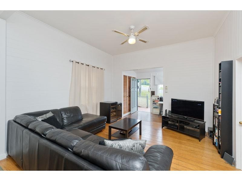 23 Cairns Street, Red Hill QLD 4059