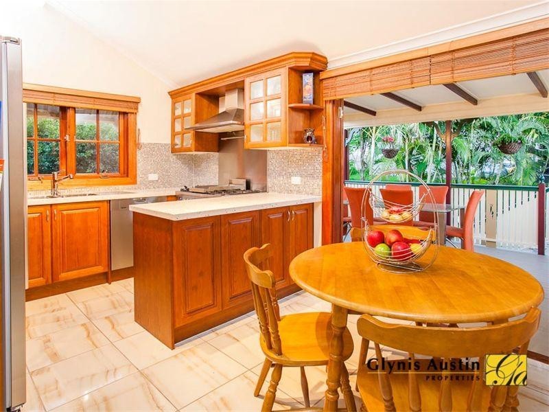 18 Vincent Street, Auchenflower QLD 4066