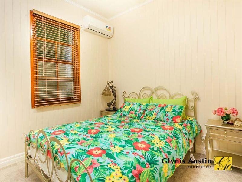 18 Vincent Street, Auchenflower QLD 4066