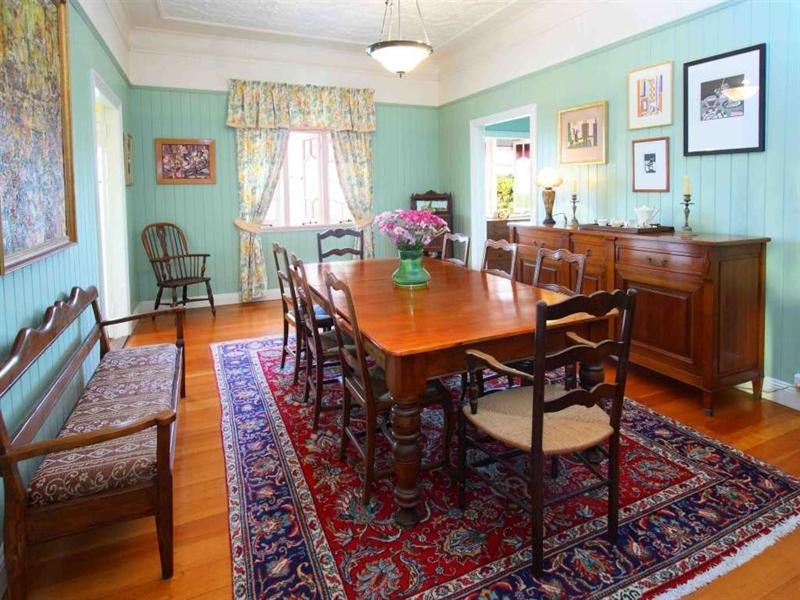 17 Glanosmond Avenue, Camp Hill QLD 4152