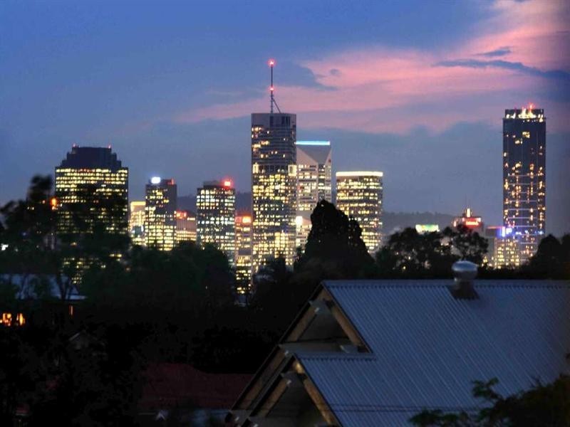 17 Glanosmond Avenue, Camp Hill QLD 4152