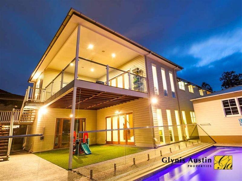 28 Nairn Street, Milton QLD 4064