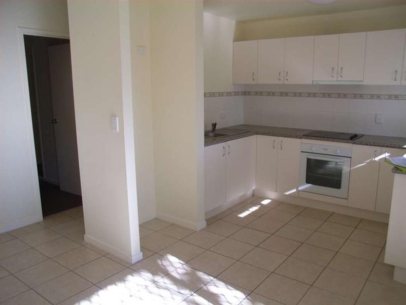 3 Arthur Tce (DOWN), Red Hill QLD 4059