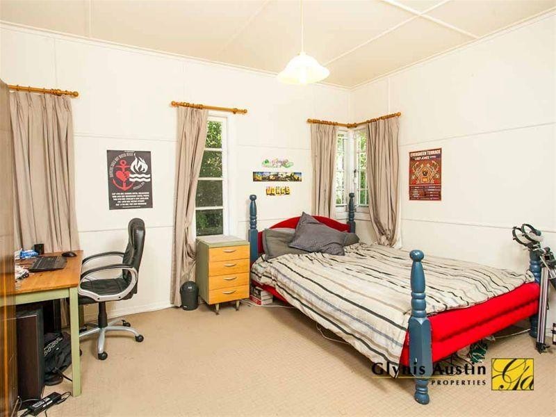 39 Rouen Road, Bardon QLD 4065
