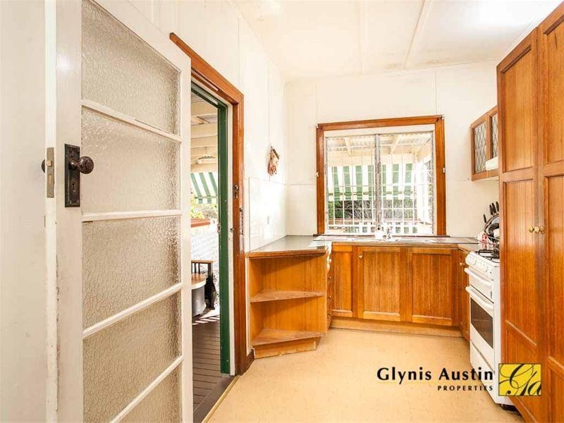 39 Rouen Road, Bardon QLD 4065