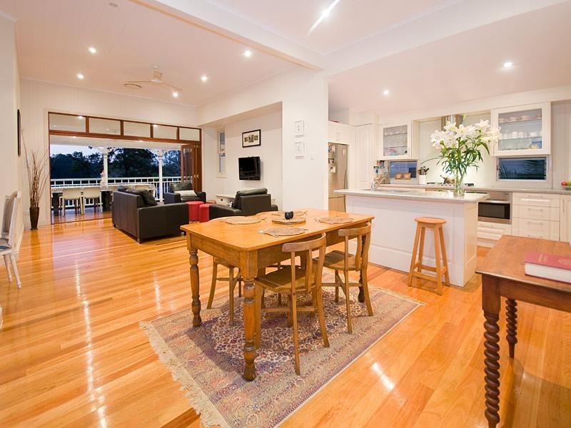 36 Dudley Street, Bardon QLD 4065