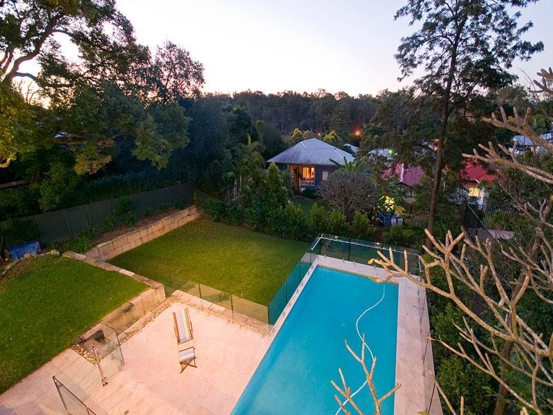 36 Dudley Street, Bardon QLD 4065