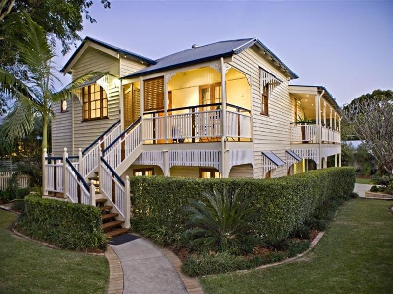 2 Vaux Street, Ashgrove QLD 4060